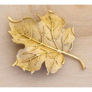 Golden Leaf Vintage Brooch by Crown Trifari - BC1